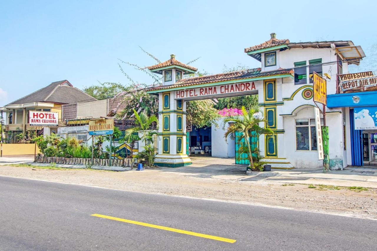 Spot On 91694 Hotel Rama Chandra Temanggung Esterno foto